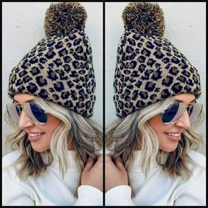 NEW NWT Boutique Leopard Knit PomPom Beanie Hat Black Brown Tan